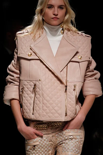 Look 46